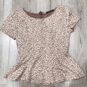 Cream textured short sleeve blouse!